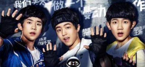 TFboys粉丝被打 曝光了被打坏眼镜和身上淤青的照片